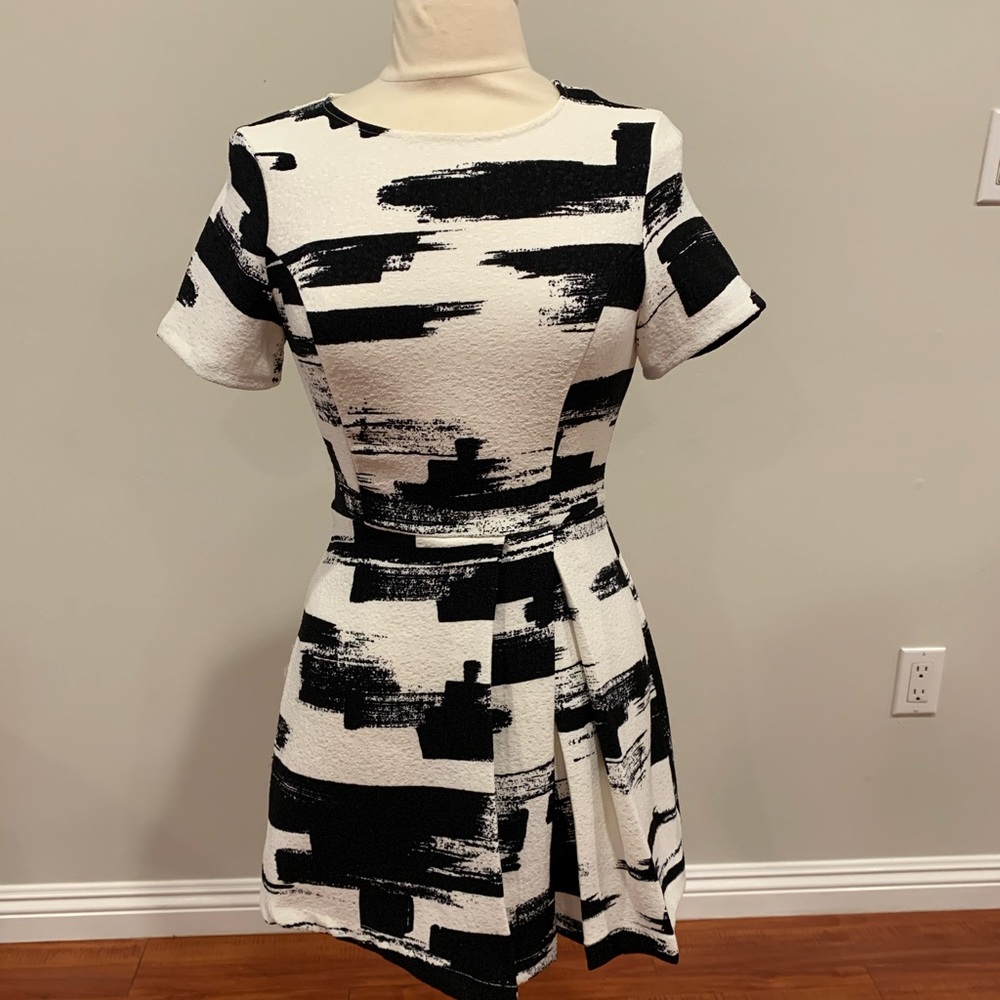 Dress Black White Fancy New Above Knee